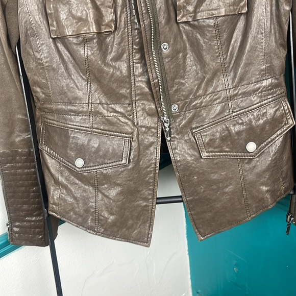 BCBG Max AZRIA army brown leather like new jacket fitted amazing details Sm - Picture 4 of 9